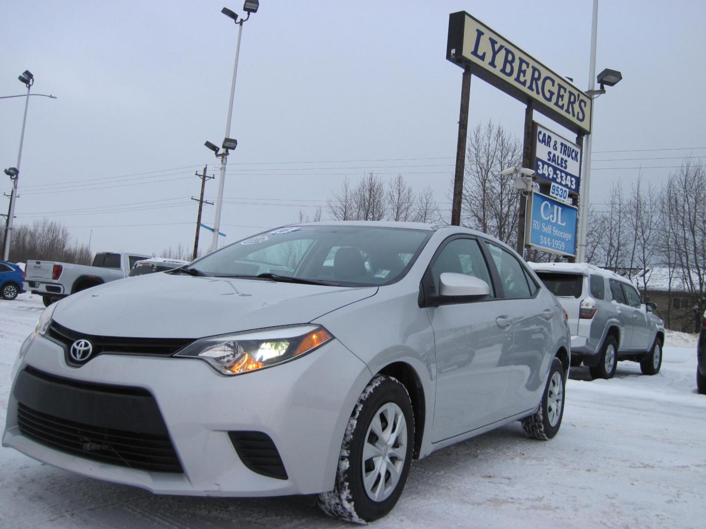 2016 silver /gray Toyota Corolla (2T1BURHE1GC) , 6-Speed Automatic transmission, located at 9530 Old Seward Highway, Anchorage, AK, 99515, (907) 349-3343, 61.134140, -149.865570 - Low miles on this Toyota Corolla - Photo#0